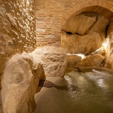 Forma Your Boutique 4*